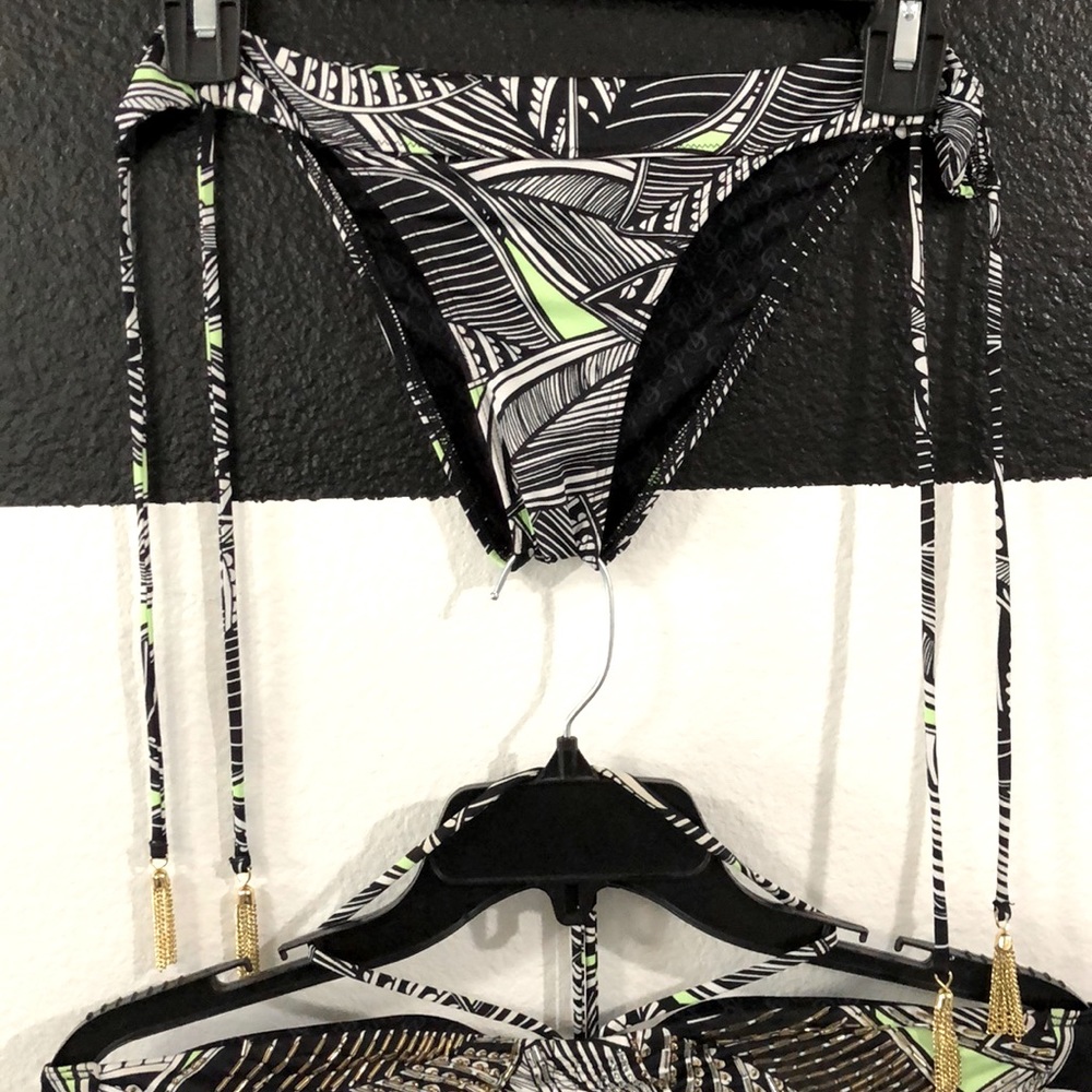 Vs Bikini - image 3